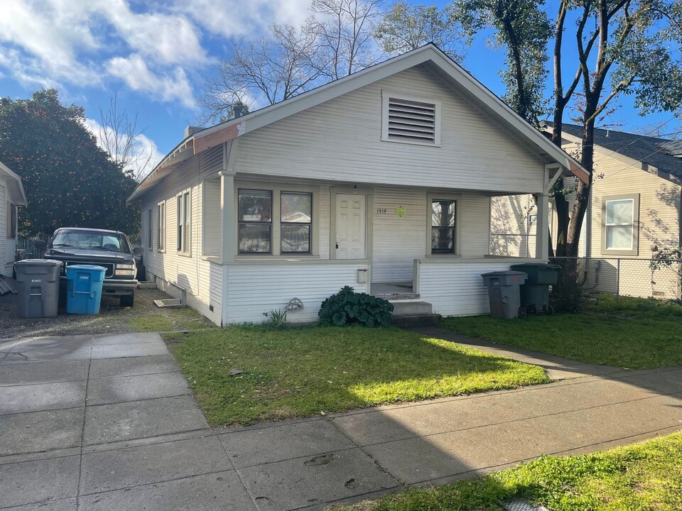 1519 High St in Oroville, CA - Building Photo