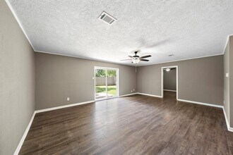 2509 33rd Ave N in Texas City, TX - Building Photo - Building Photo
