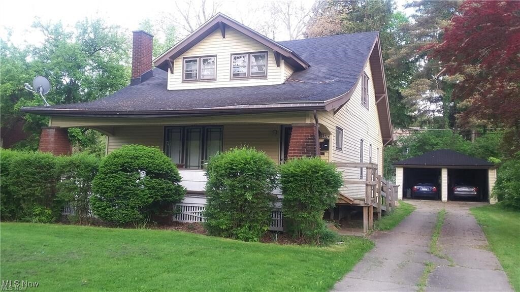 3114 Neosho Rd in Youngstown, OH - Foto de edificio