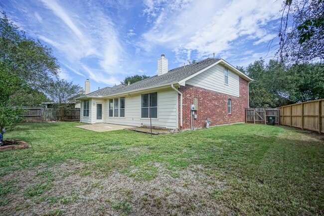 918 Featherbrook Ct in Sugar Land, TX - Building Photo - Building Photo