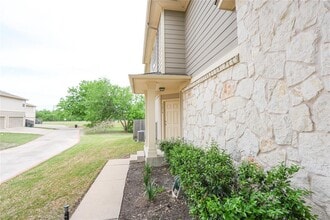 721 Jane Austen Trail in Pflugerville, TX - Building Photo - Building Photo