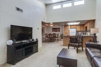 Villa Fiesta in Mesa, AZ - Foto de edificio - Interior Photo