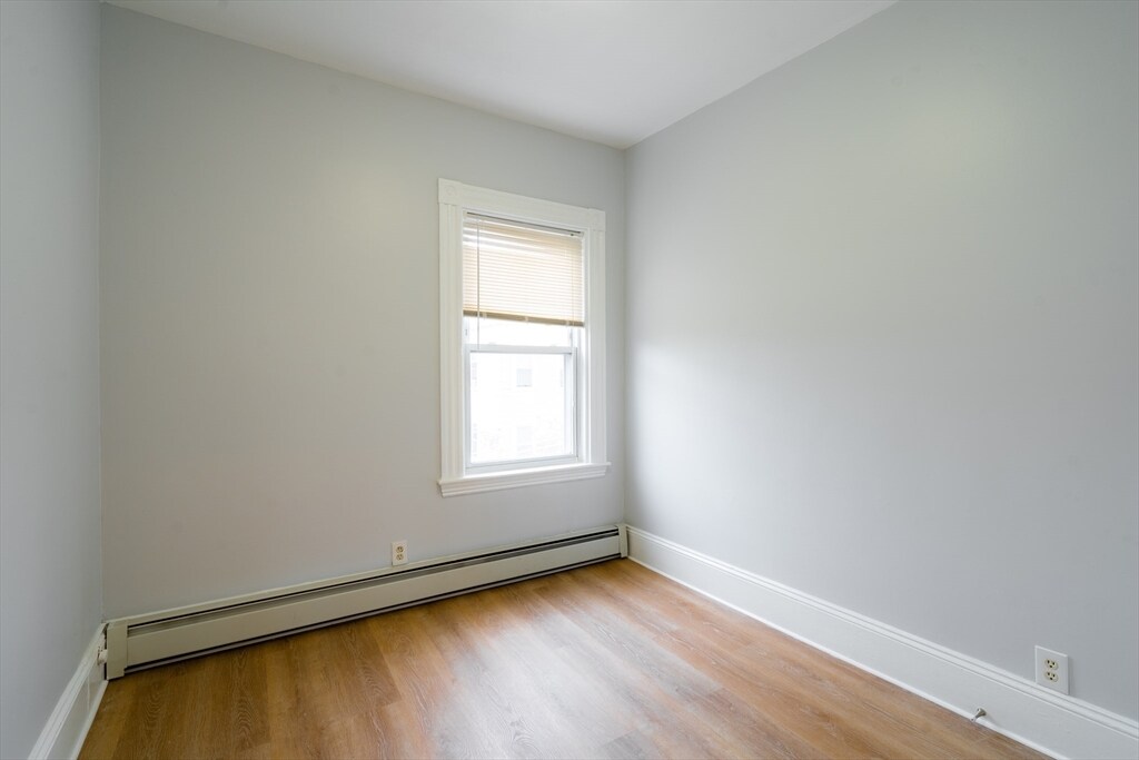 329 Hurley St, Unit 2 in Cambridge, MA - Building Photo
