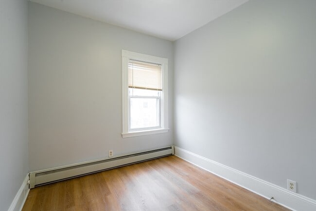 329 Hurley St, Unit 2