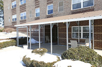 Ellsworth Parkview Apartments in Ellsworth, PA - Foto de edificio - Building Photo