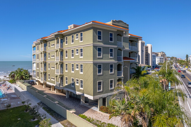 Del-Mar West in Indian Shores, FL - Building Photo - Building Photo