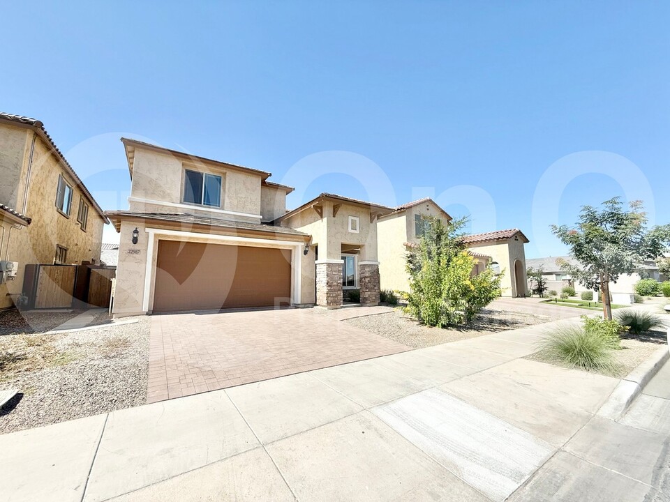 22987 E Pummelos Rd in Queen Creek, AZ - Building Photo