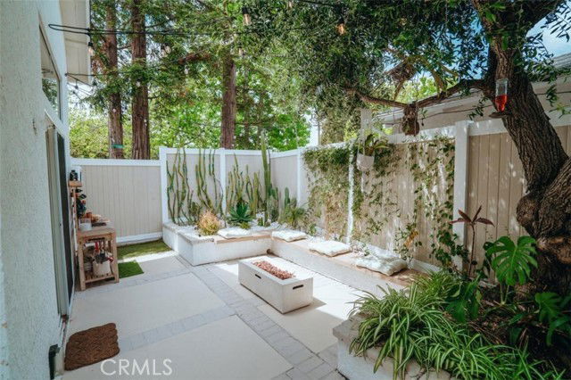 2063 Tustin Ave in Costa Mesa, CA - Building Photo - Building Photo