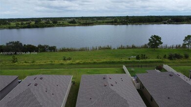 2073 Farmhouse Rd SE in Palm Bay, FL - Building Photo - Building Photo