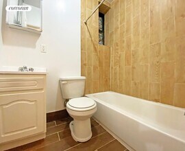 454 W 57th St in New York, NY - Building Photo - Building Photo
