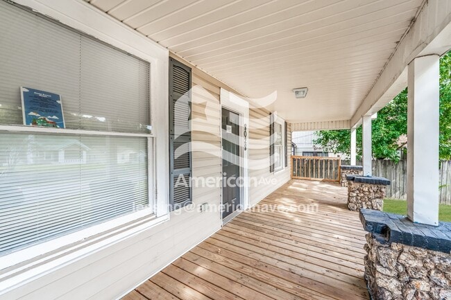 8028 Rugby Ave in Birmingham, AL - Foto de edificio - Building Photo