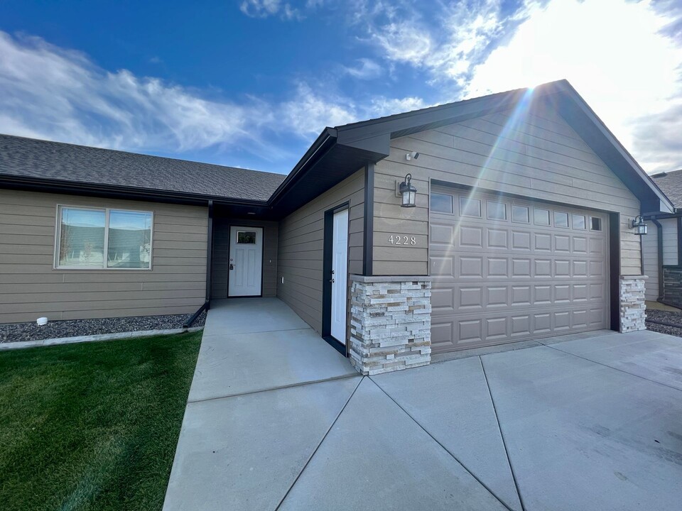 4228 Limber Pne Ln in Billings, MT - Foto de edificio