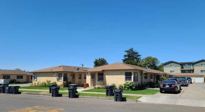 115-213 Mary Dr in Santa Maria, CA - Building Photo