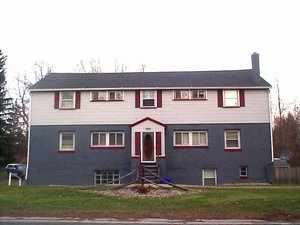 320 McGuire Rd in Greece, NY - Foto de edificio - Building Photo