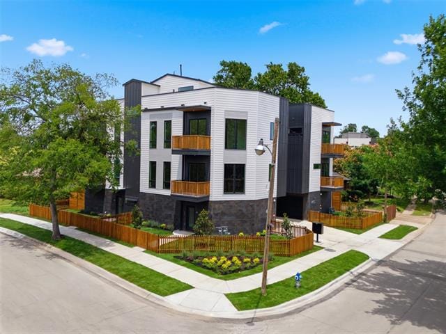 property at 4605 Belmont Ave