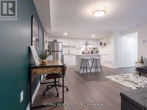 31C Lookout Dr in Bowmanville, ON - Building Photo - Building Photo