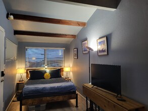 7398 Birch Bay Dr in Blaine, WA - Building Photo - Building Photo