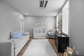 477 Hanover St, Unit 4 in Boston, MA - Building Photo - Building Photo