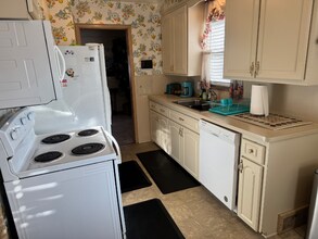 20455 Strathmoor St in Detroit, MI - Building Photo - Building Photo