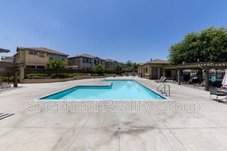 28468 Sunflower St in Highland, CA - Building Photo - Building Photo