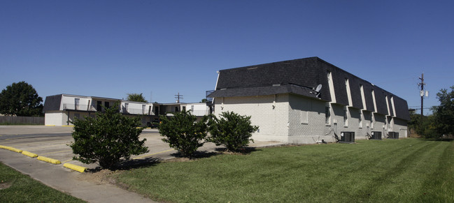 Jackson Square Apartments in Baton Rouge, LA - Foto de edificio - Building Photo