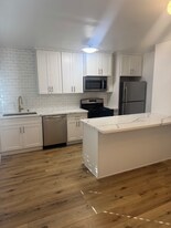 1302 Franklin St, Unit 1320B in Santa Monica, CA - Building Photo