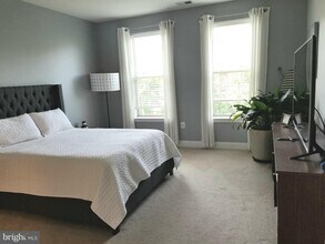 500 Regatta Dr-Unit -2525 in Philadelphia, PA - Building Photo - Building Photo
