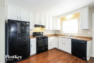 642 Bradley Ave in Matteson, IL - Foto de edificio - Building Photo