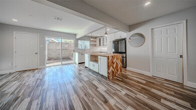 764 Worthshire St in Houston, TX - Foto de edificio - Building Photo