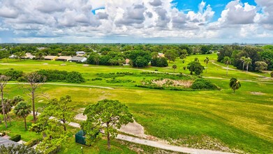 2315 Lowson Blvd in Delray Beach, FL - Building Photo - Building Photo