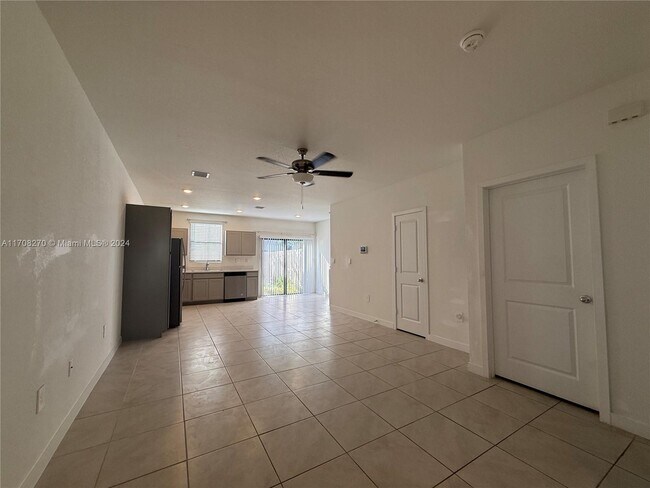 property at 434 NE 13th St