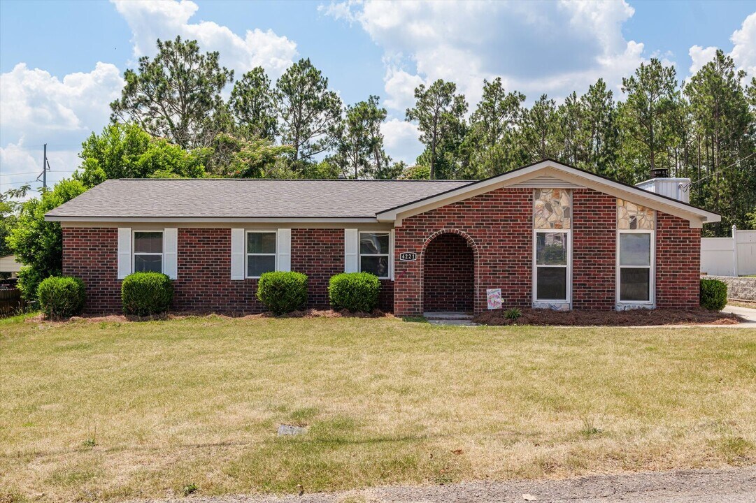 4221 Cap Chat St in Hephzibah, GA - Building Photo