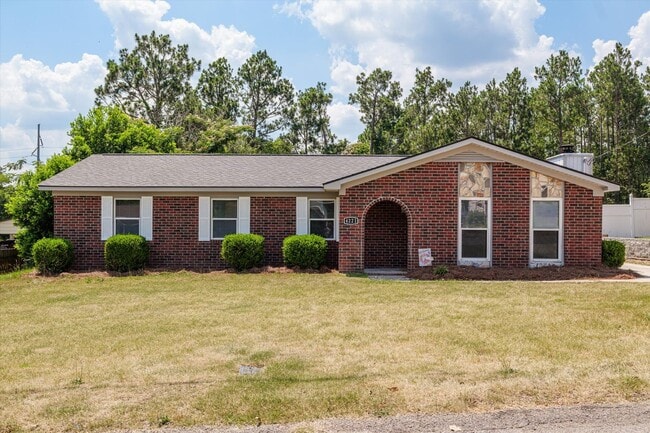 property at 4221 Cap Chat St