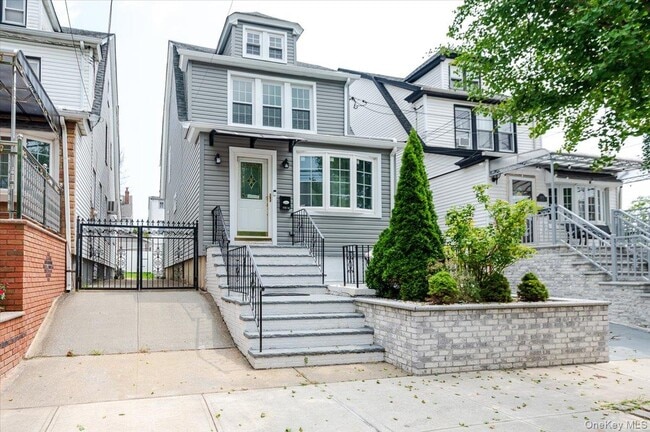 property at 132-55 114th Pl