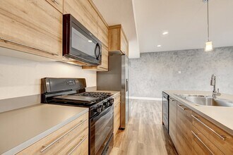 5671 W 11th Pl in Lakewood, CO - Building Photo - Building Photo