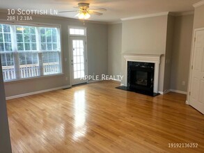 10 Scottish Ln in Durham, NC - Building Photo - Building Photo