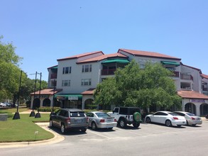 St Thomas Square in Panama City, FL - Foto de edificio - Building Photo