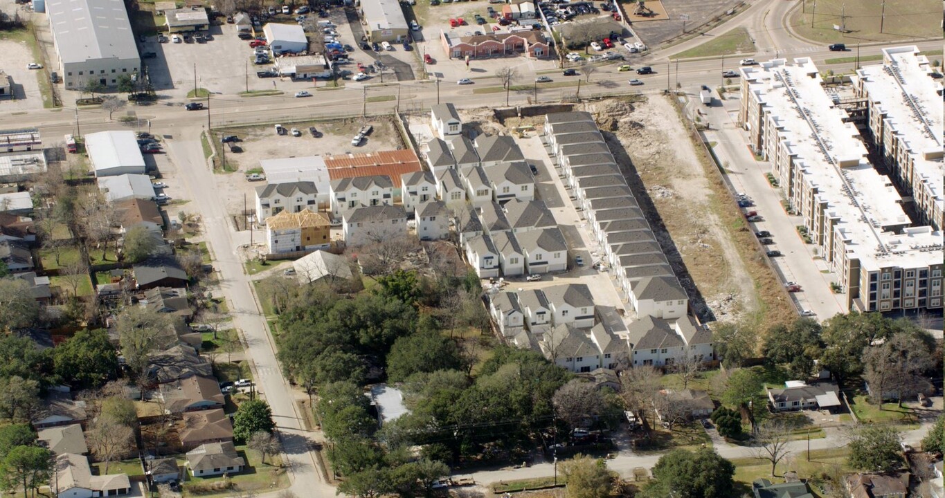 Kobe Park in Houston, TX - Foto de edificio