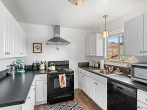 1320 Youngfield St in Golden, CO - Foto de edificio - Building Photo