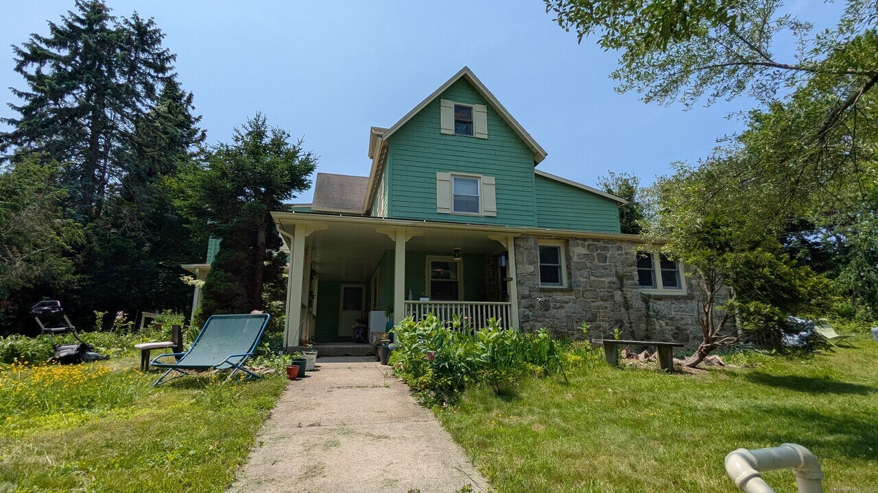 117 N Taylor Ave in Norwalk, CT - Building Photo