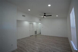 4535 Parry Ave in Dallas, TX - Building Photo - Building Photo