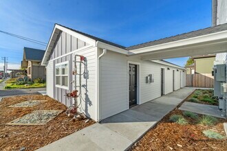 721-711 11th St in Eureka, CA - Building Photo - Building Photo