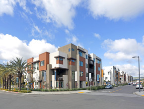 Wilshire at Boulevard in Dublin, CA - Foto de edificio - Building Photo