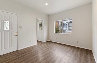 1619 Fairview St, Unit 2 in Berkeley, CA - Building Photo - Building Photo
