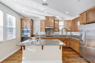 14 Canyon Green Loop in Novato, CA - Building Photo - Building Photo
