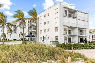 4300 El Mar Dr, Unit 33 in Lauderdale-by-the-Sea, FL - Building Photo - Building Photo
