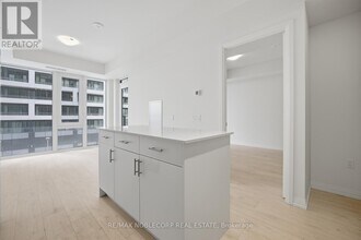 27 Korda Gate in Vaughan, ON - Building Photo - Building Photo