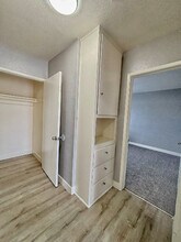 528 W Magnolia St in Compton, CA - Foto de edificio - Building Photo