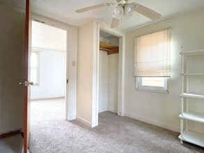 704 W 6th Ave in Hutchinson, KS - Building Photo - Building Photo