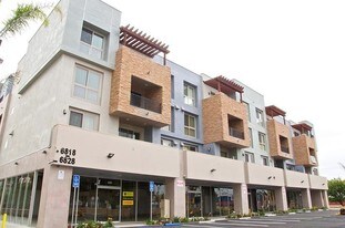 6828 Van Nuys Apartments